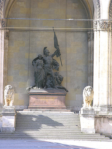 Fotos Bayerisches Armeedenkmal an der Feldherren | München