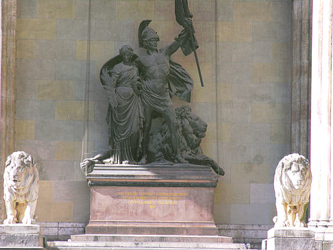 Foto Bayerisches Armeedenkmal an der Feldherren - München