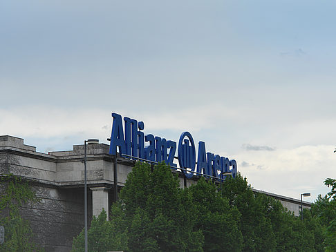 Fotos Haus der Kunst mit Allianz Arena | München