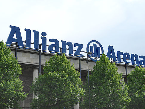 Fotos Haus der Kunst mit Allianz Arena | München