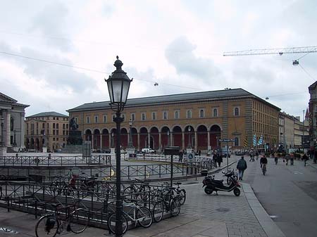 Max-Joseph-Platz