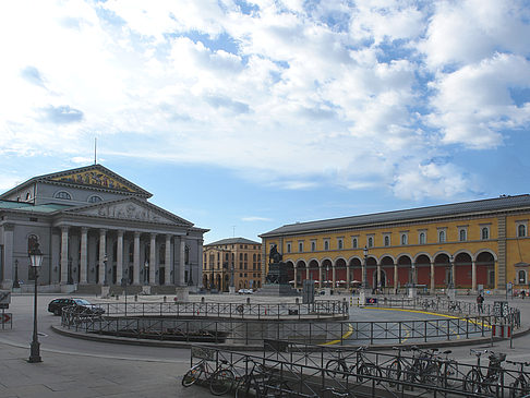 Fotos Max Joseph Platz | München